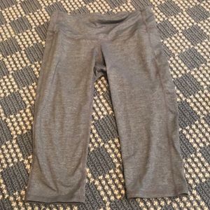 Athleta Knee-Length Yoga Pants